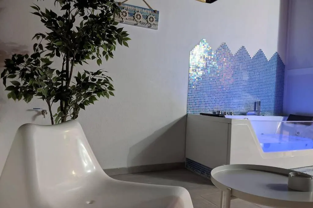 Jacuzzi Suite, Pakito Costa Adeje  Spain